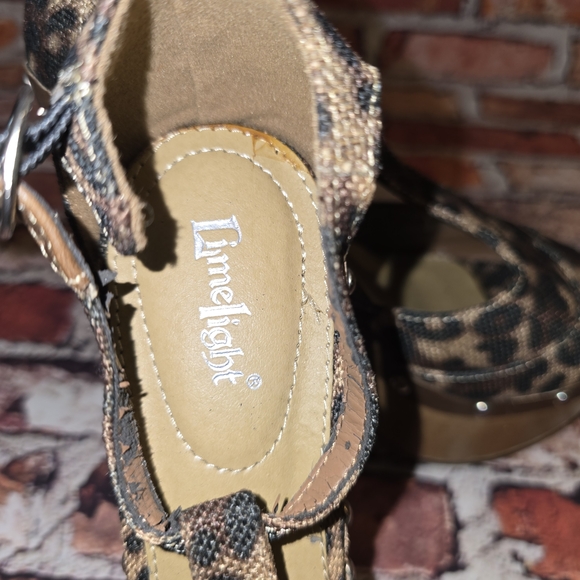 Leopard Print Platform Heels - Picture 6 of 8